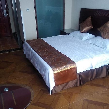 Fengyu Business Hotel Csengtu Kültér fotó